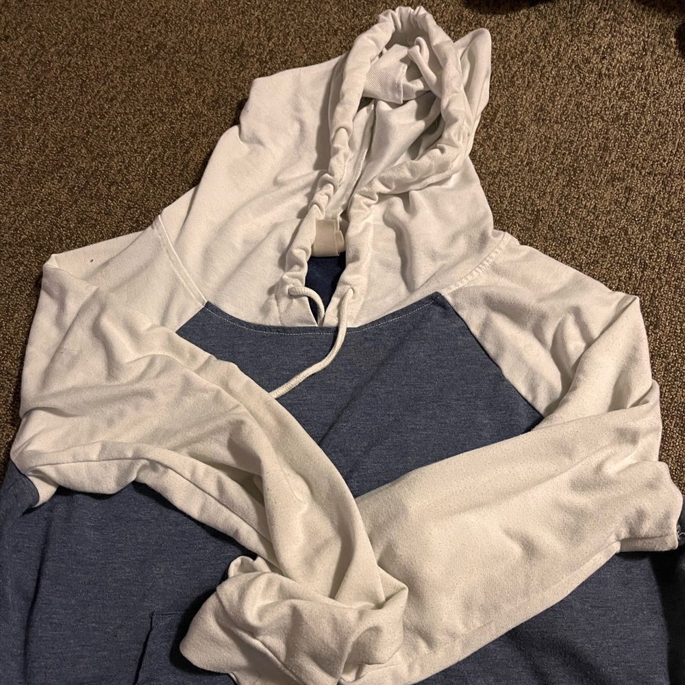 Mossimo supply co blue and white sweatshirt